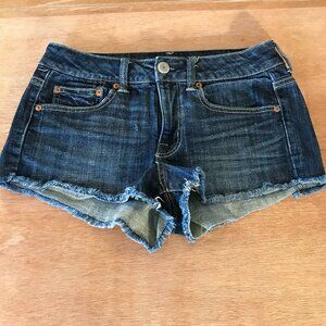American Eagle Cut Off Denim Shorts Women 4 Blue Mid Rise Raw Hem Dark Wash